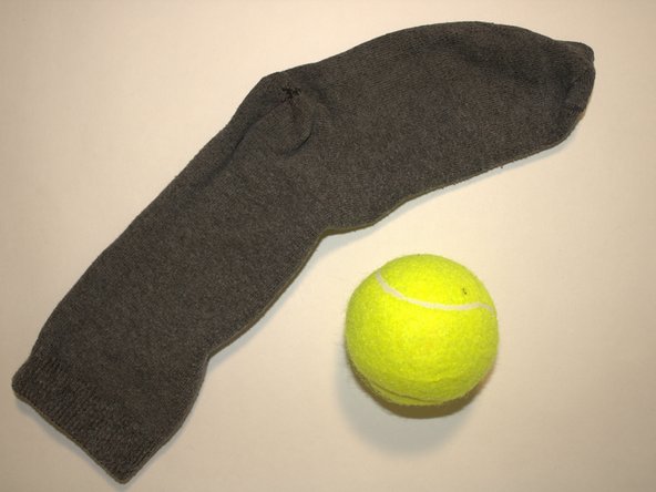 How to Fix a Small Hole in a Sock: crwdns2935265:010crwdnd2935265:03crwdnd2935265:03crwdne2935265:0