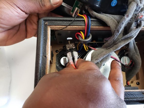 Marshall Kilburn Main Speaker Replacement: crwdns2935265:07crwdnd2935265:02crwdnd2935265:02crwdne2935265:0