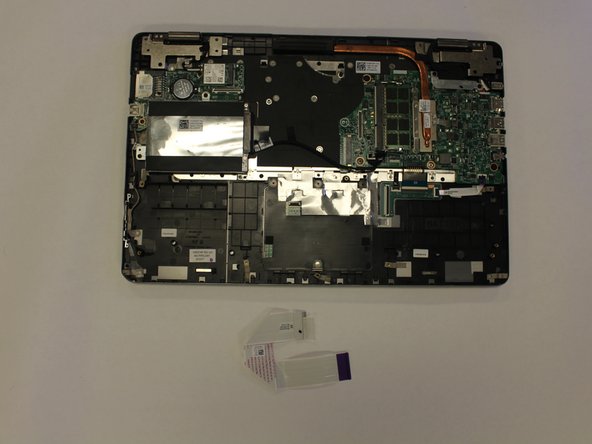 Dell Inspiron 7568 Trackpad Replacement Guide: crwdns2935265:05crwdnd2935265:03crwdnd2935265:03crwdne2935265:0