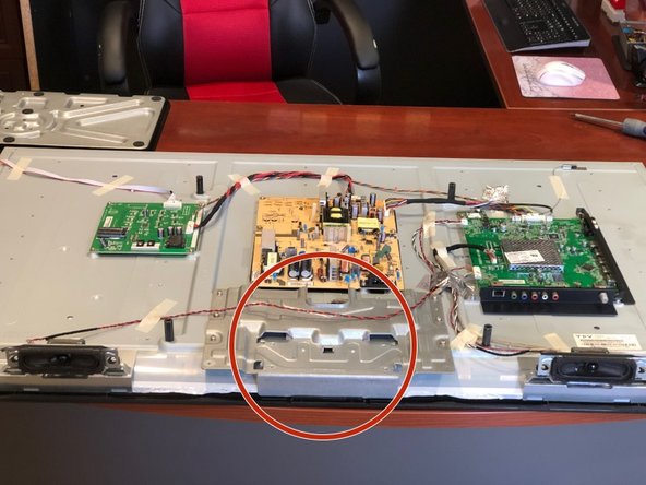 VIZIO TV Screen Replacement: step 4, image 2 of 3