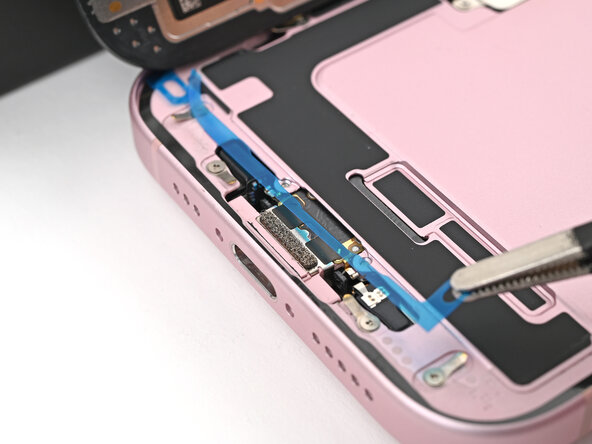 iPhone 15 Screen Replacement: 步骤 56 中的图像 3，3