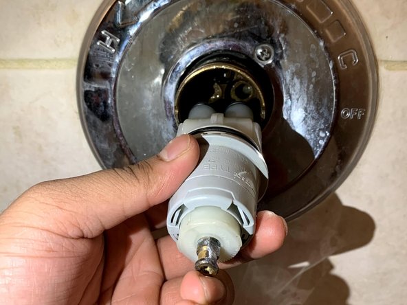 Bath Tub Cartridge Replacement: crwdns2935265:06crwdnd2935265:03crwdnd2935265:03crwdne2935265:0