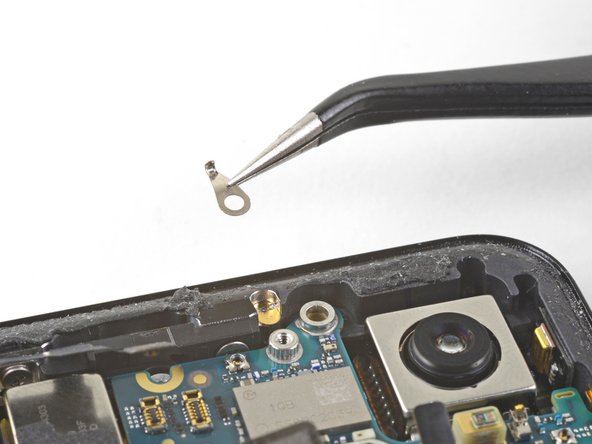 Google Pixel 3 Rear-Facing Camera Replacement, Remove the antenna bracket: step 31, image 2 of 3