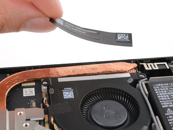 Steam Deck OLED Front Shell Replacement, Remove the heat sink sticker: crwdns2935265:076crwdnd2935265:03crwdnd2935265:03crwdne2935265:0