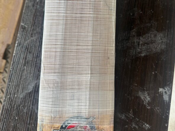 How to Repair Minor Cricket Bat Damage: crwdns2935265:07crwdnd2935265:02crwdnd2935265:03crwdne2935265:0