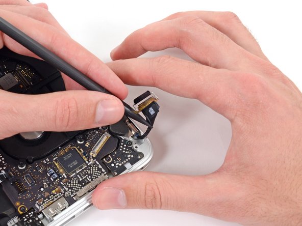 MacBook Pro 13" Retina Display Late 2012 Upper Case Replacement: crwdns2935265:043crwdnd2935265:03crwdnd2935265:03crwdne2935265:0