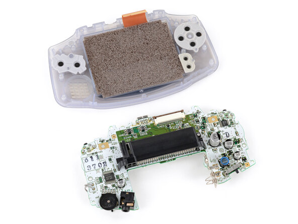 Game Boy Advance Speaker Replacement, Remove the motherboard: crwdns2935265:012crwdnd2935265:03crwdnd2935265:03crwdne2935265:0