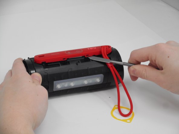 JBL Flip 6 Motherboard Replacement, Charging Port: crwdns2935265:011crwdnd2935265:02crwdnd2935265:02crwdne2935265:0