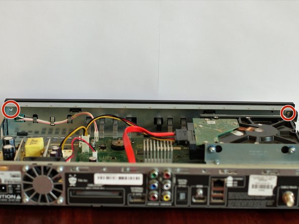 TiVo Premiere XL4 Motherboard Replacement: crwdns2935265:09crwdnd2935265:02crwdnd2935265:02crwdne2935265:0