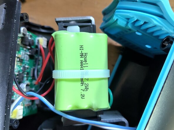 Disassembling SleepyTroll Baby Rocker, Motor, PCB and batteries: crwdns2935265:02crwdnd2935265:03crwdnd2935265:03crwdne2935265:0