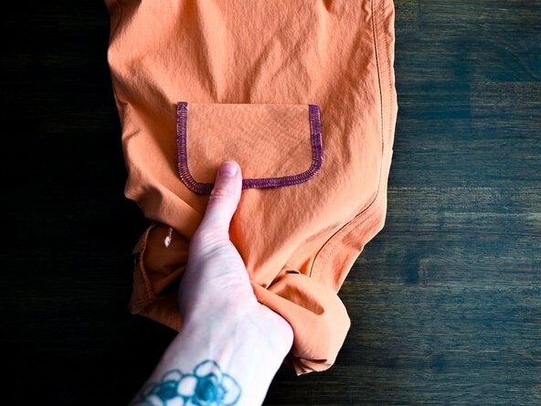 Whip Stitch on a Patch, Pin on the patch: crwdns2935265:05crwdnd2935265:02crwdnd2935265:03crwdne2935265:0