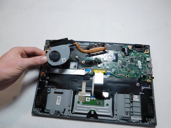 Acer Chromebook CP5-471-C0EX Fan Replacement: paso 9, imagen 3 de 3