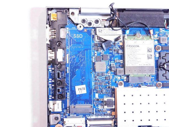 HP EliteBook x360 830 G6 SSD Replacement: 步骤 3 中的图像 1，2