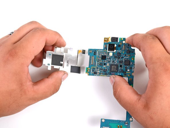 Samsung Epic 4G Touch Teardown: crwdns2935265:07crwdnd2935265:02crwdnd2935265:03crwdne2935265:0