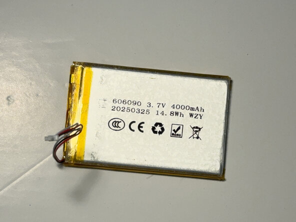 AJAZZ AK820 Pro Battery Replacement: step 6, image 1 of 3