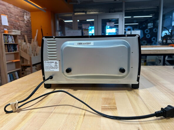 Pelonis Four Slice Toaster Oven Disassembly: step 6, image 2 of 2