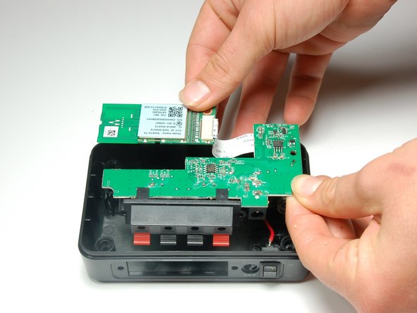 Rocketfish RF-WHTIB-A Sender Wireless Audio Module Chip Replacement: crwdns2935265:07crwdnd2935265:02crwdnd2935265:02crwdne2935265:0