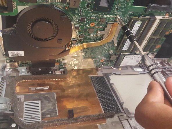 Dell Inspirion 15z-5523 Fan Replacement: crwdns2935265:011crwdnd2935265:02crwdnd2935265:02crwdne2935265:0