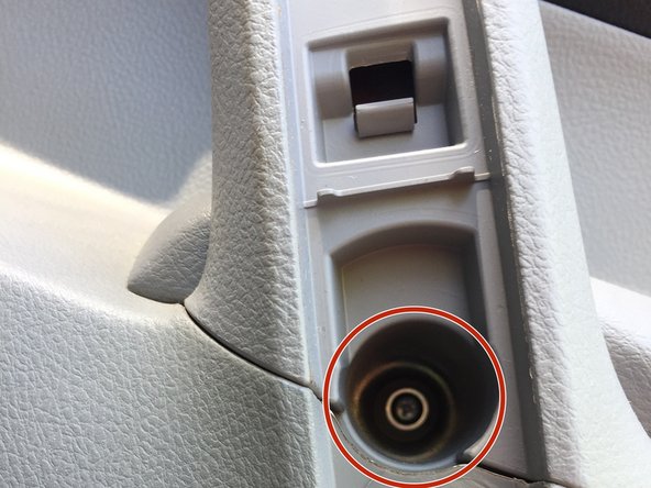 2012 Toyota Highlander Door Lock Actuator Motor Replacement, Remove fasteners: crwdns2935265:04crwdnd2935265:03crwdnd2935265:03crwdne2935265:0