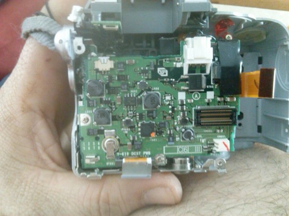 Fujifilm Camera Teardown, Removal of logic board 1: adım 7, 3 resimden 3.
