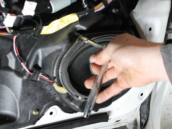 2007 Mazda 6 Door Speaker Replacement: crwdns2935265:010crwdnd2935265:02crwdnd2935265:03crwdne2935265:0