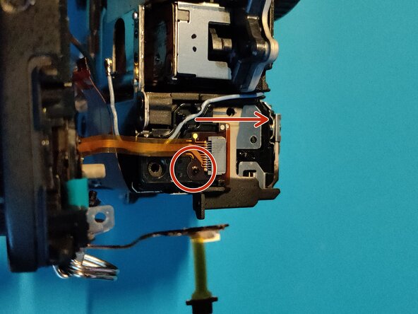 Sony A7 II Top Flex Cable replacement, Removing the top assembly 2 - finally: crwdns2935265:027crwdnd2935265:02crwdnd2935265:03crwdne2935265:0