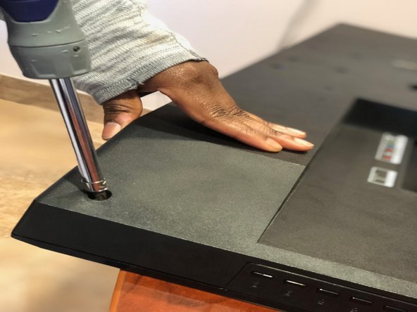 VIZIO TV Screen Replacement: step 3, image 3 of 3