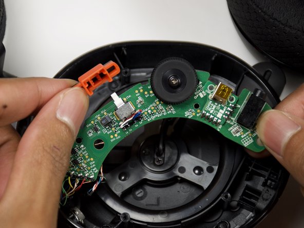 SteelSeries Arctis Pro Plus GameDAC Headset Mute Button Replacement, Headset Mute Button Cap: crwdns2935265:06crwdnd2935265:02crwdnd2935265:02crwdne2935265:0