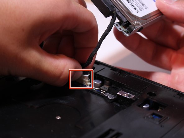 How to Replace the Wi-Fi Card for a Samsung NP300V5A-A08US Laptop: crwdns2935265:09crwdnd2935265:02crwdnd2935265:03crwdne2935265:0