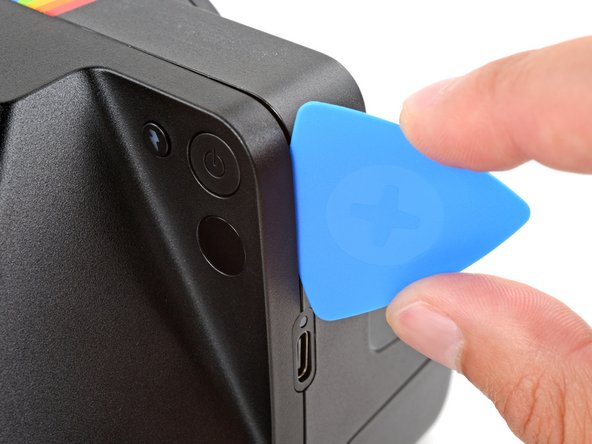 Polaroid Now Gen 3 Rear Shell Replacement, Release the rear shell clips: crwdns2935265:04crwdnd2935265:03crwdnd2935265:03crwdne2935265:0