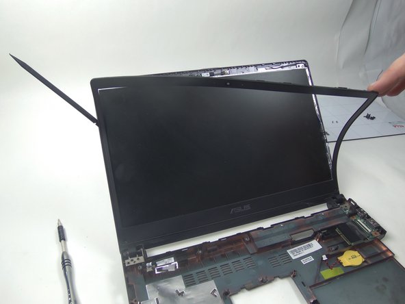 Asus U47VC-DS51 LCD Screen Replacement: crwdns2935265:06crwdnd2935265:02crwdnd2935265:03crwdne2935265:0