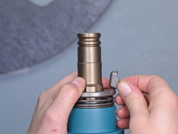 How to Service the Makita Jack Hammer HM1203C 2010: step 17, image 3 of 3