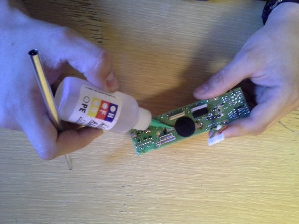 Kenwood TM-241a Backup Battery Replacement: crwdns2935265:013crwdnd2935265:02crwdnd2935265:02crwdne2935265:0