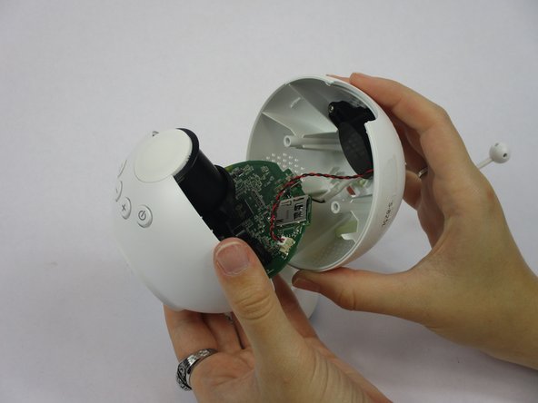 D-Link DCS-825L LED Light Cover Replacement: crwdns2935265:05crwdnd2935265:02crwdnd2935265:03crwdne2935265:0