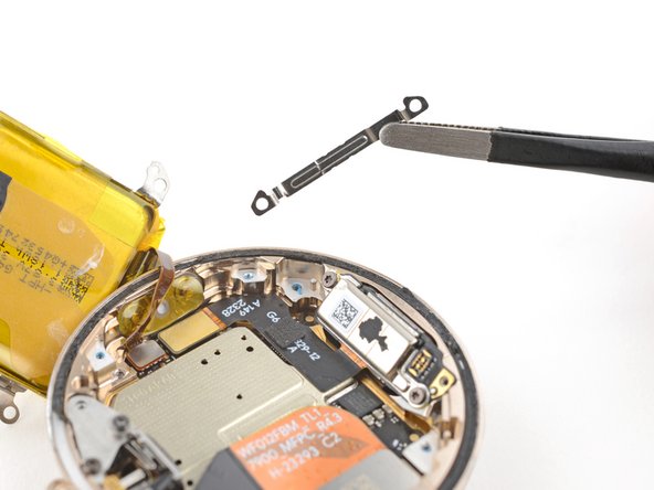 Google Pixel Watch 2 Battery Replacement, Remove the battery cable bracket: 22 단계, 이미지 1개 중 1개