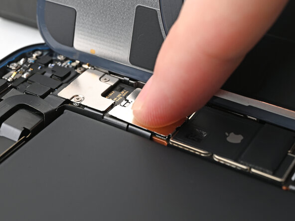 iPhone 16e Battery Replacement