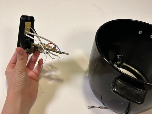 Chef’s Counter Rice Cooker RC-3 Disassembly: crwdns2935265:011crwdnd2935265:03crwdnd2935265:03crwdne2935265:0