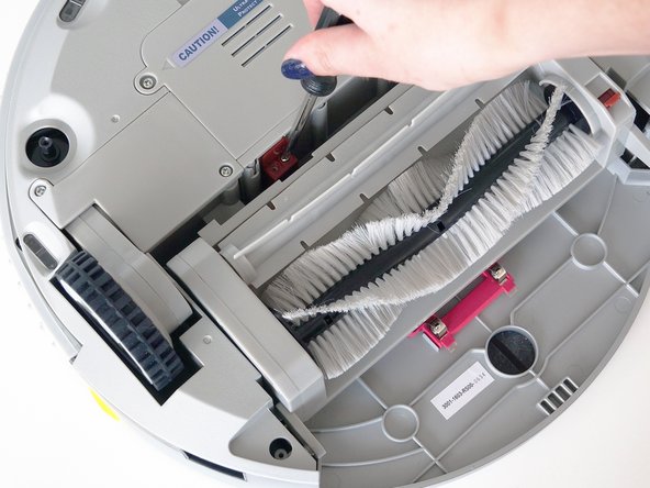 bObi Pet Main Brush Motor  Replacement, Plug in the Main Brushes: 手順 8、 3の画像 3