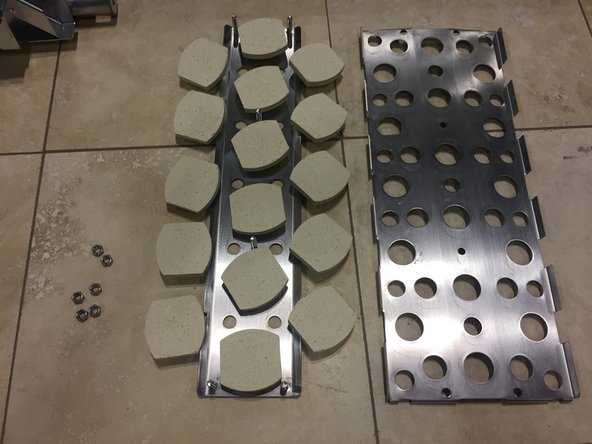 Gas Grill Ceramic Briquettes Replacement, Separate Two Pieces: crwdns2935265:05crwdnd2935265:03crwdnd2935265:03crwdne2935265:0