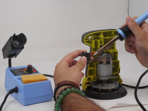 Ryobi P411 Motor Replacement: crwdns2935265:05crwdnd2935265:02crwdnd2935265:03crwdne2935265:0