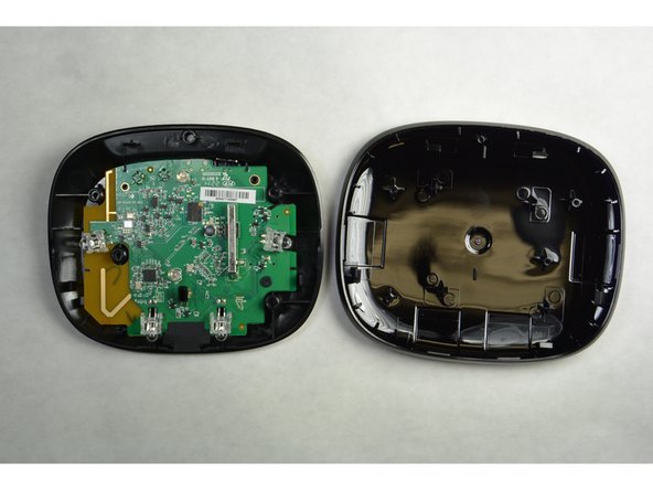 Logitech Harmony Smart Control Reset Button Replacement: crwdns2935265:03crwdnd2935265:02crwdnd2935265:02crwdne2935265:0