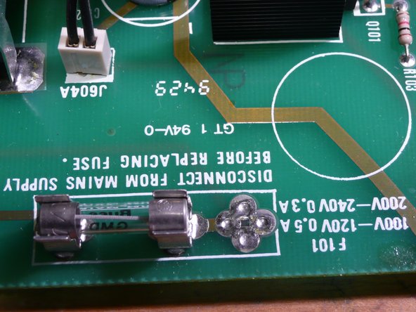 BK Precision 3011B Teardown: Schritt 4, Bild 2 von 2