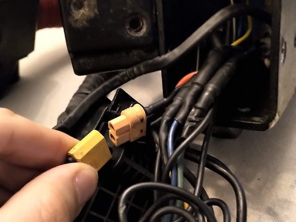 Unicool Titan T8 Battery Replacement: crwdns2935265:07crwdnd2935265:03crwdnd2935265:03crwdne2935265:0