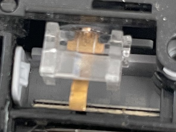 Palm Tungsten W (i710) Teardown, Remove the antenna: crwdns2935265:08crwdnd2935265:03crwdnd2935265:03crwdne2935265:0