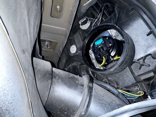 2013 GMC Terrain Headlight Bulb Replacement: crwdns2935265:04crwdnd2935265:03crwdnd2935265:03crwdne2935265:0