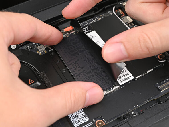 Framework Laptop 13 Pro DDR5 SO-DIMM Memory Replacement, Remove the DDR5 Memory: step 7, image 1 of 3