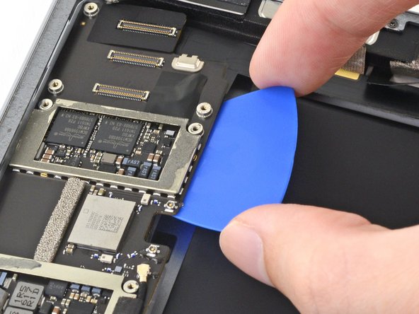 iPad Pro 9.7" Battery Replacement: step 95, image 2 of 2