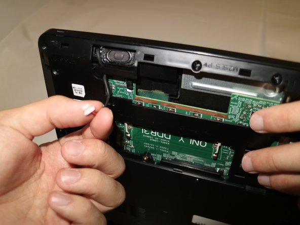 Dell Inspiron 14-3452 Motherboard Replacement: crwdns2935265:010crwdnd2935265:02crwdnd2935265:02crwdne2935265:0