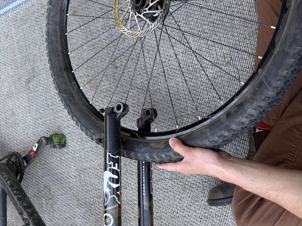 Fox32 Mountain Bike Front Air Suspension Fork Seal and Oil Replacement: étape 10, image 2 de 3