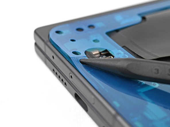 Google Pixel 9 Pro Fold Lower Board Replacement